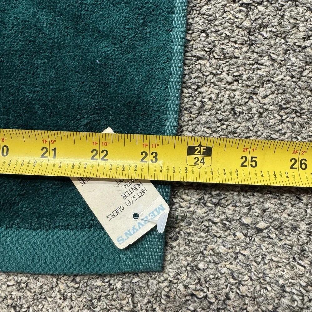 VTG 2 Piece Green Heart Embroidered Bath Towel Set USA Made Granny Cottagecore